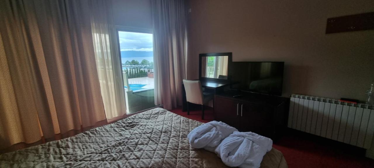Hotel Bluebell Ohrid Ngoại thất bức ảnh