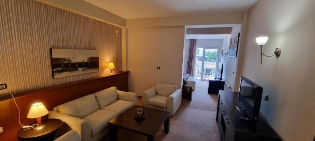 Hotel Bluebell Ohrid Ngoại thất bức ảnh