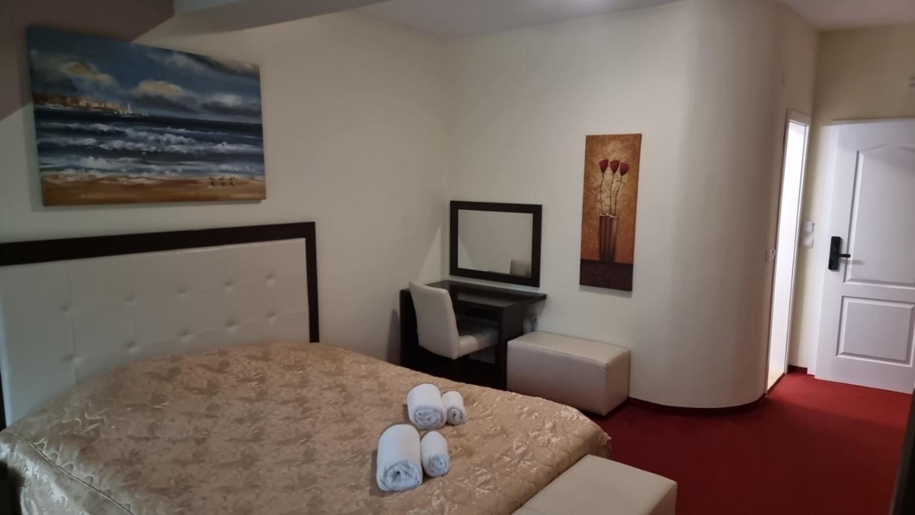 Hotel Bluebell Ohrid Ngoại thất bức ảnh