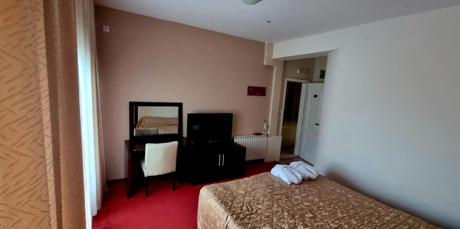 Hotel Bluebell Ohrid Ngoại thất bức ảnh